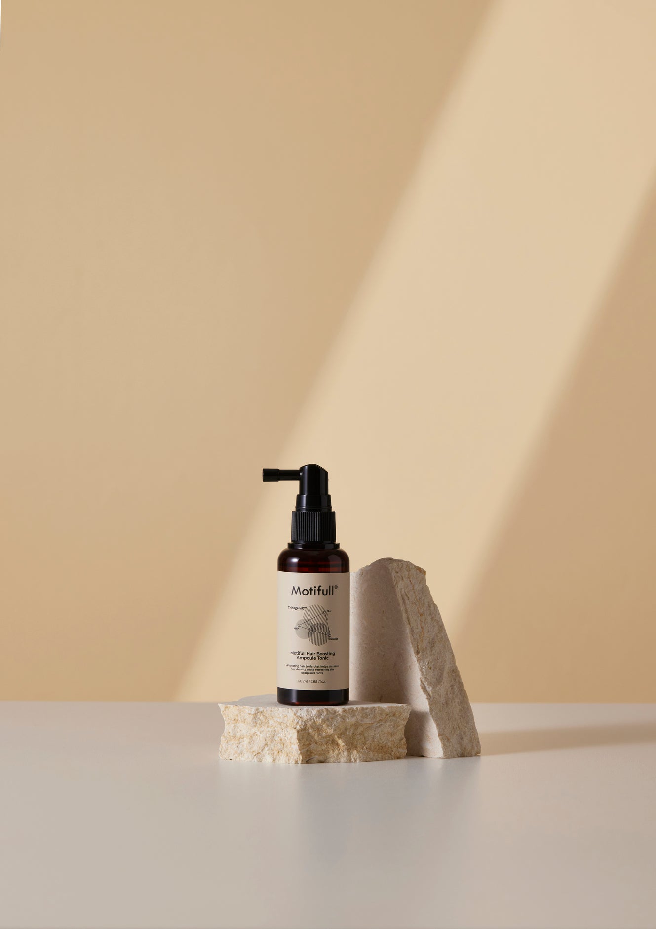 Motifull Boosting Ampoule Tonic